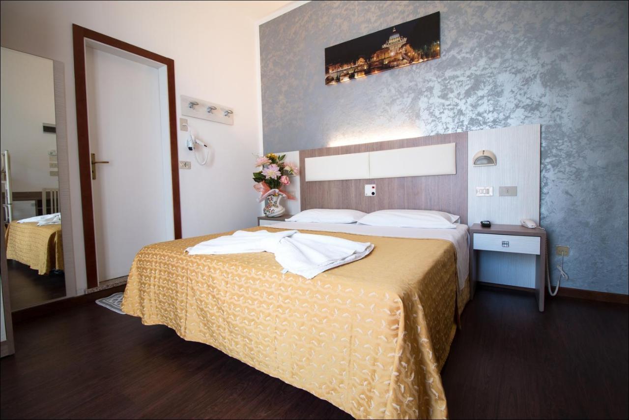 Hotel Belfiore Misano Adriatico Eksteriør billede