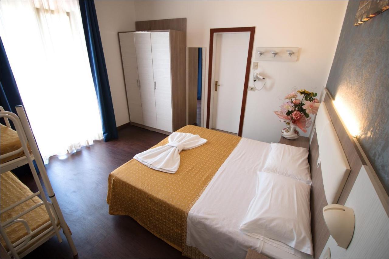 Hotel Belfiore Misano Adriatico Eksteriør billede
