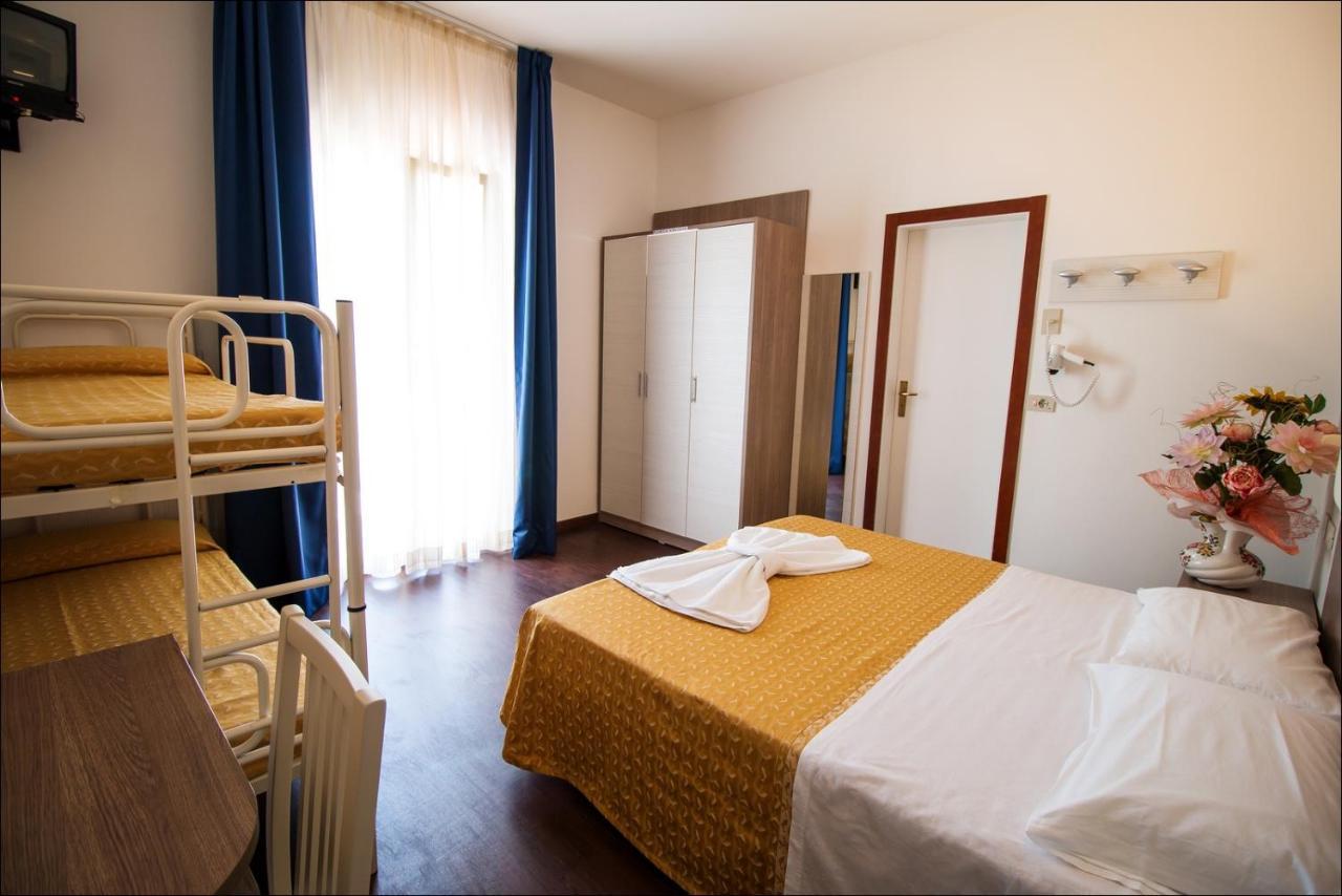 Hotel Belfiore Misano Adriatico Eksteriør billede