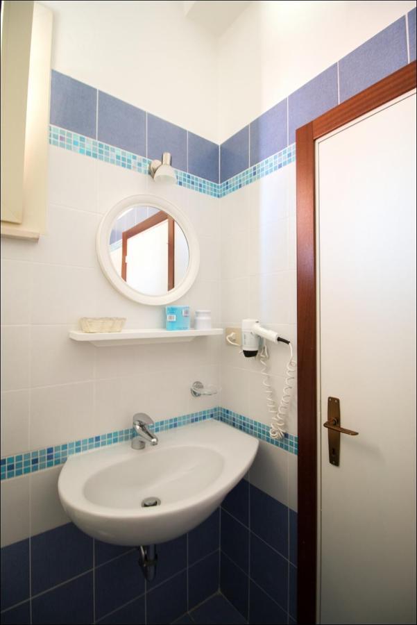 Hotel Belfiore Misano Adriatico Eksteriør billede