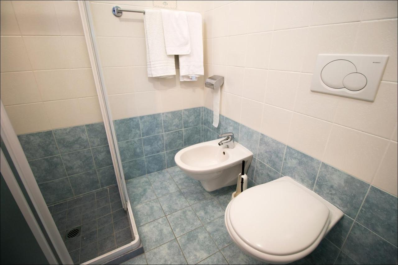 Hotel Belfiore Misano Adriatico Eksteriør billede